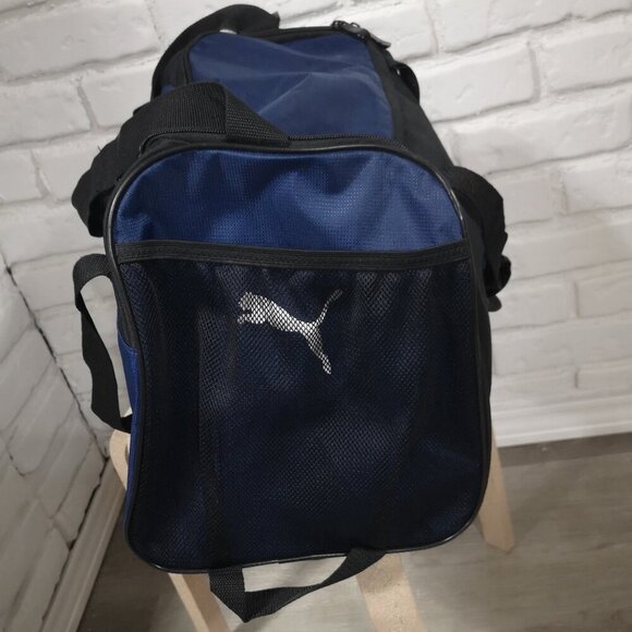 Puma Navy & Black Zippered Top Closure Carry On Bag or Gym Bag - Picture 3 of 13